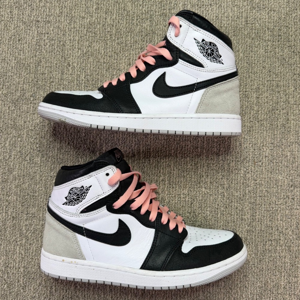 Nike Air Jordan 1 Retro High OG Bleached Coral Stage Haze Mens Size 7 555088-108